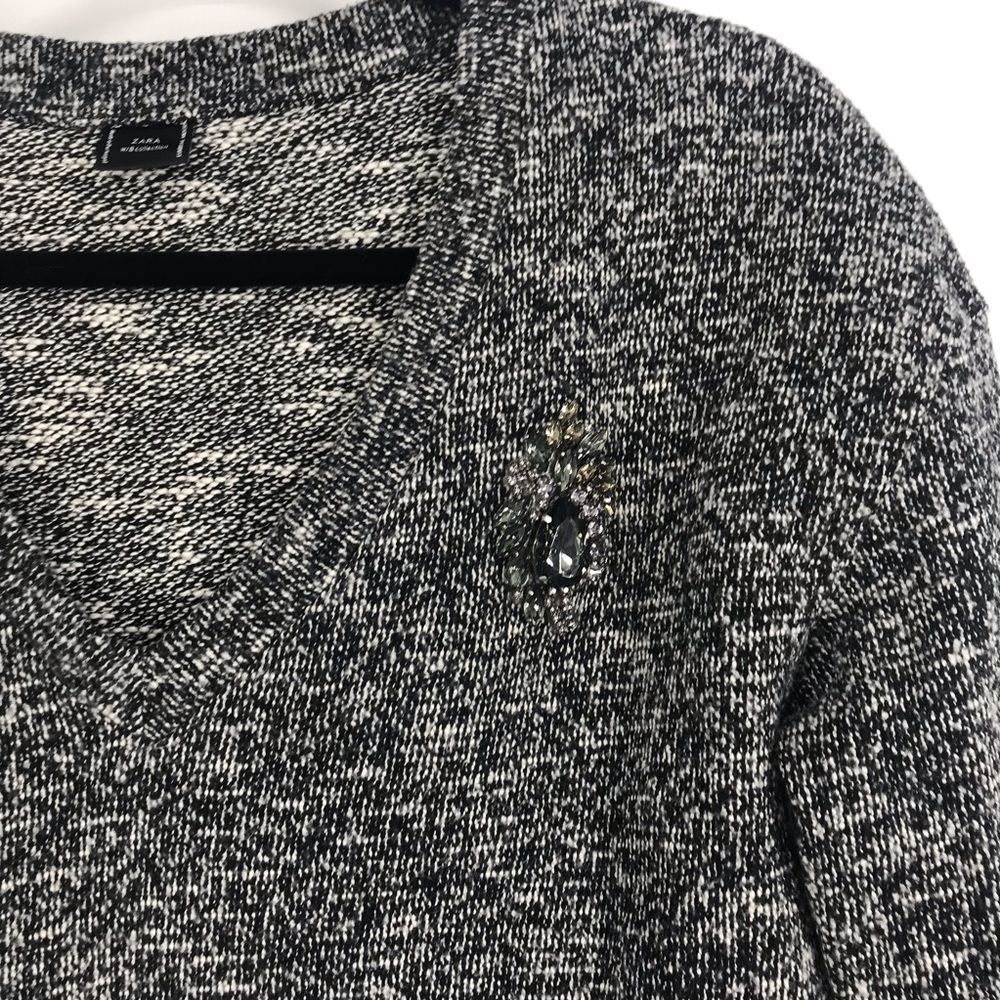 Zara W/B Collection Mixed Knit V-Neck Sweater with Brooch Black/White Size L - Picture 3 of 10